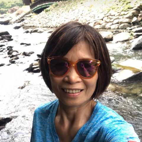 冬山英文教學老師推薦Jennifer 黃