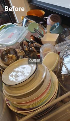 心.整理▪︎Fiona▪︎ - 爆量的餐盤櫃，打開時，抽屜本身都感到沉重。