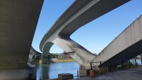 提供皮包店服務的專家皮客思創意