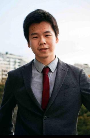 提供法語初學服務的專家賴柏瑋