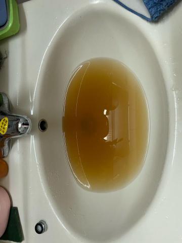 王先生 - 水管清洗中 王先生 - 水管清洗中