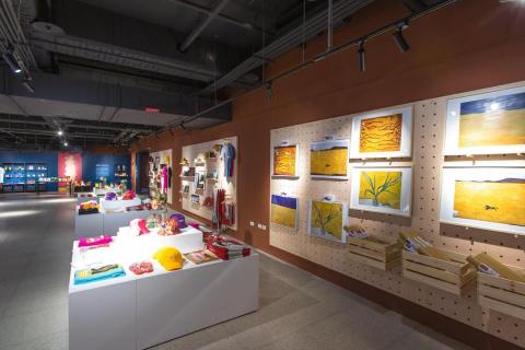 EASY DESIGN簡單創意設計 - 