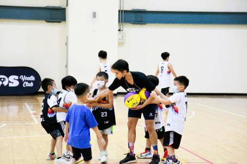 Trevyn Zhang - GDS basketball team