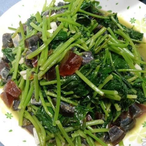 Elaine Tai - 皮蛋地瓜葉