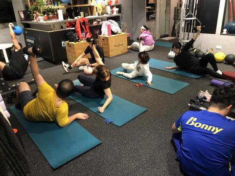 Yung Hao Li - 小班團課