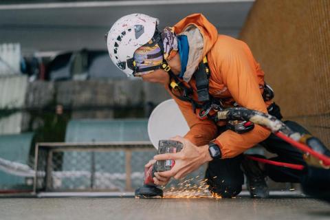 遊牧外牆工程 - 外牆素面整理除釘子 遊牧外牆工程 - 外牆素面整理除釘子