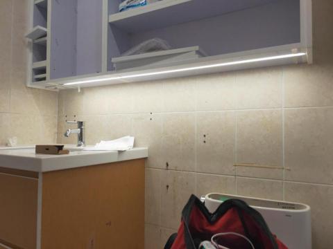 呂凱倫 - 鋁條燈安裝