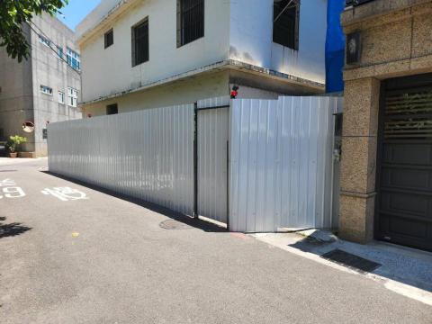 力大山安全圍籬(經營邁入40年):苗栗新竹台中以北工地甲種圍籬工程 - 