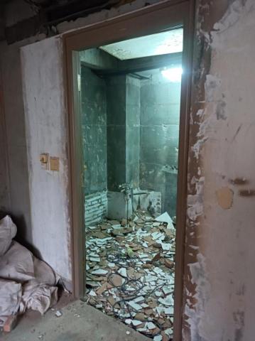 福勁工程 - 廁所打石磁磚打完 福勁工程 - 廁所打石磁磚打完