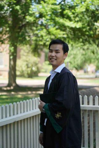 提供日式威廉服務的專家甯齊 Conrad