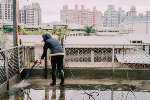 遊牧外牆工程 - 高壓機清潔素地整理 遊牧外牆工程 - 高壓機清潔素地整理