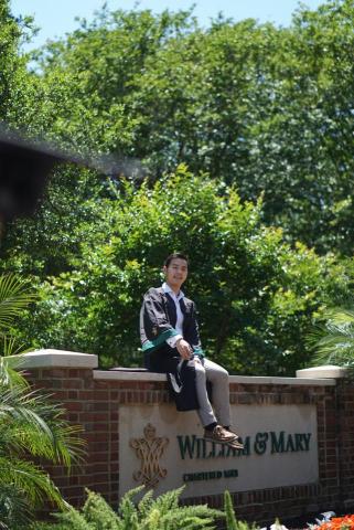 甯齊 Conrad - 畢業於全美第二老的大學-威廉瑪麗學院