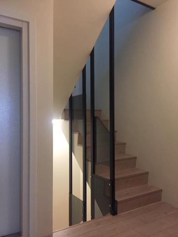 家展實業有限公司 - 基隆案-梯間造型護欄 家展實業有限公司 - 基隆案-梯間造型護欄