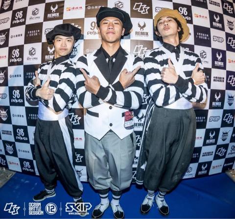 街舞老師 - 毛容兒&藍藍 - 