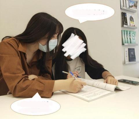 Rita黃 - 針對學生問題，進行一對一輔導