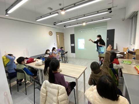 張雅翔 - 配樂音效課程