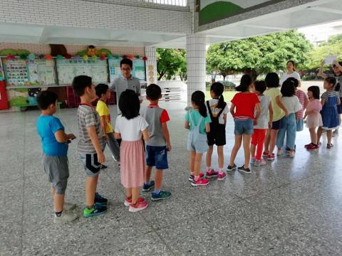 陳曉郁 - 到小學參與志工服務