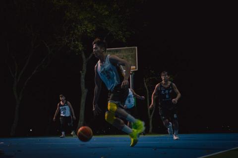 張誌勻 - 運動攝影
