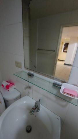 kevin - 浴室鏡面清潔後