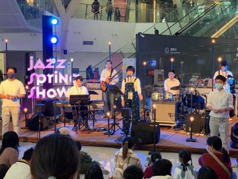 鐘崇豪 - 跨界合作與親子教學