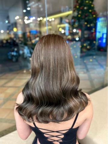 謝青墾 - 歐美線條+灰棕髮色