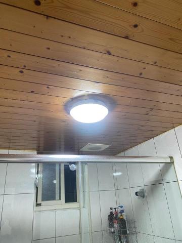 吳兆尉 - 吸頂燈安裝