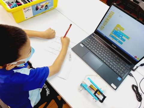 樂學創客教室 - 