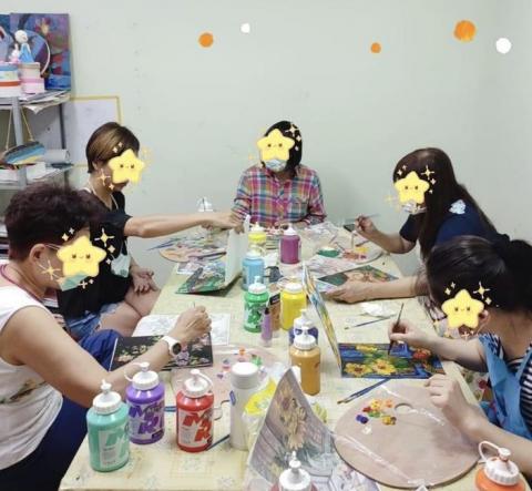 成采臻 - 成人團體課程