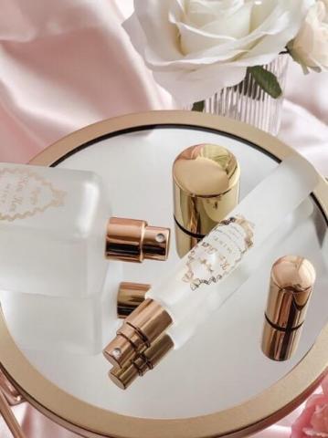 J.P.F 布朗夏爾設計有限公司 - 香水包裝與瓶身設計，甜美風格。