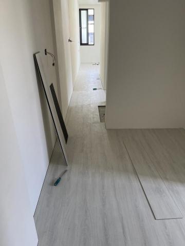 世鴻有限公司 - 