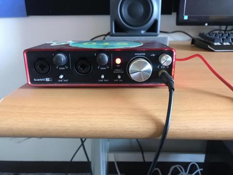 温力龍 - DAW-Scarlett2i2