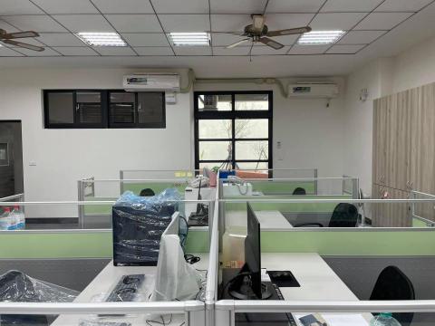 歐陽先生 - 學校辦公室