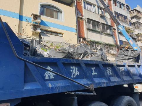 鑫泓 - 廢棄物處理～清運