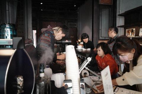 李可楓 - 鹿港老街瘦子咖啡-Ricoh GR3