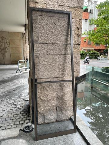 台中紗窗維修·潤昇門窗 - 24目超透視網 台中紗窗維修·潤昇門窗 - 24目超透視網