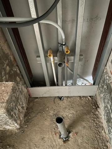 鈺昇工程行 - 浴室水泥板施工