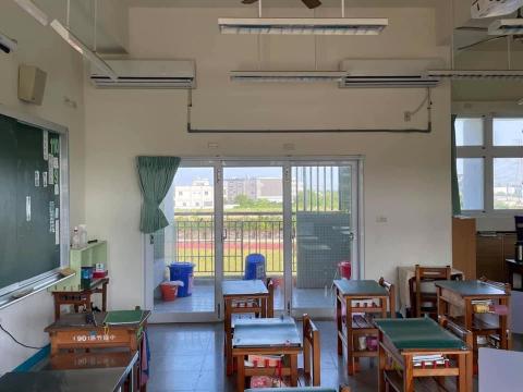 歐陽先生 - 學校教室