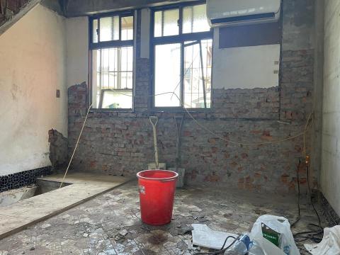 三元拆除工程行 - 施工後牆面平整剔除。