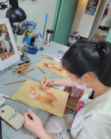 安捏畫 - 碳精筆素描