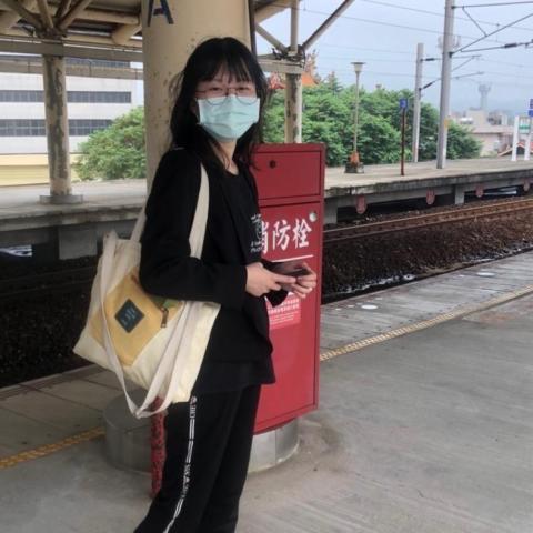 提供托嬰中心自製教具服務的專家劉芝宜