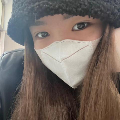 提供賺錢ptt服務的專家魯亭婕