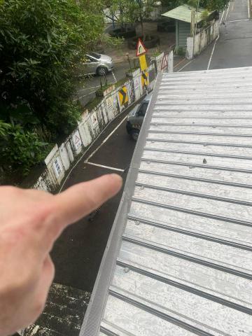 信義企業社 - 烤漆鐵板銹蝕更換不銹鋼板工程