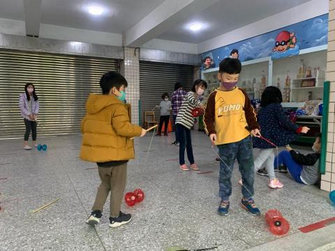 趙錡 - 重慶國小教學照片