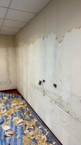 睿傑油漆工程 - 除壁紙油漆前