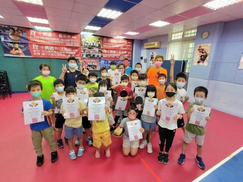 瘋乒乓桌球館 -  與全能運動一同合作 夏令營