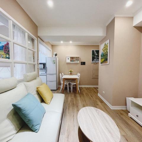 居亮企業有限公司 - 