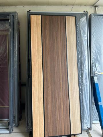 十方赫金屬門 - 