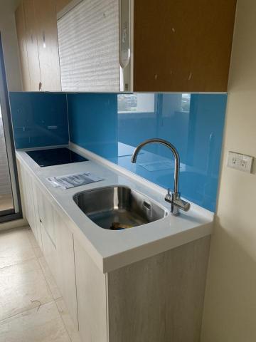 士鑫玻璃有限公司 - 流理台烤漆玻璃