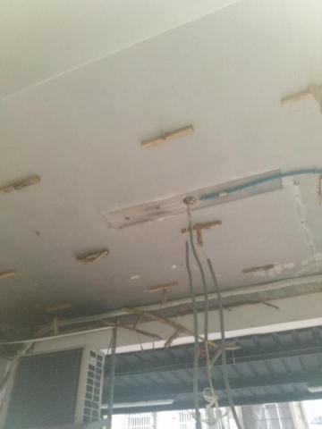 嘉澤滅鼠封堵防治工程 - 角料未處理白蟻噴藥防治,白蟻腐蝕角料天花板掉下來 嘉澤滅鼠封堵防治工程 - 角料未處理白蟻噴藥防治,白蟻腐蝕角料天花板掉下來