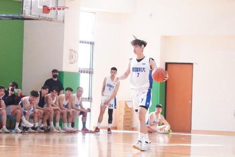 陳聖翰 - 高雄科技大學籃球校隊